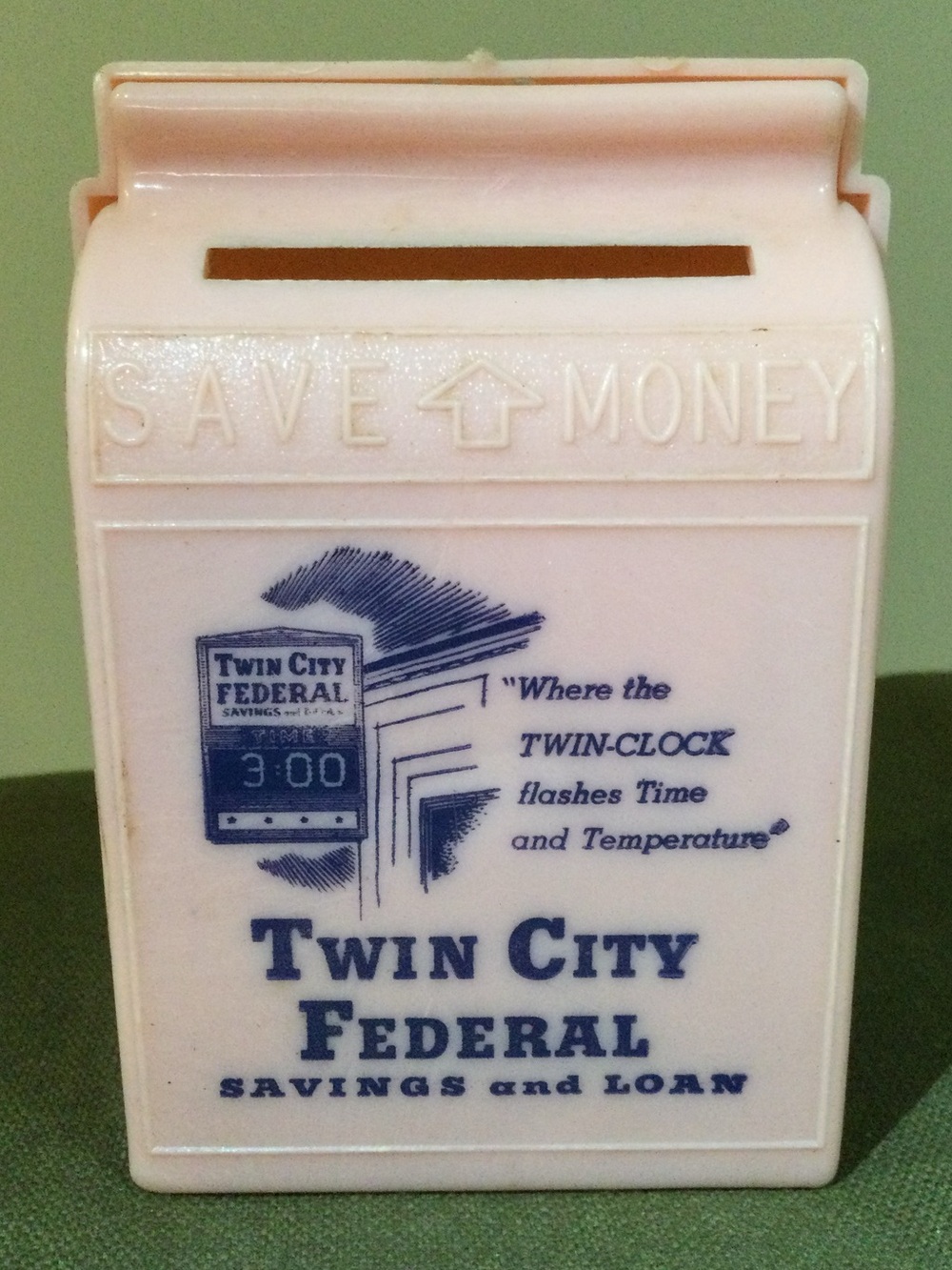 Silver Visible in Original Unsearched Twin City Federal Bank 0.88LB Old US Coins
